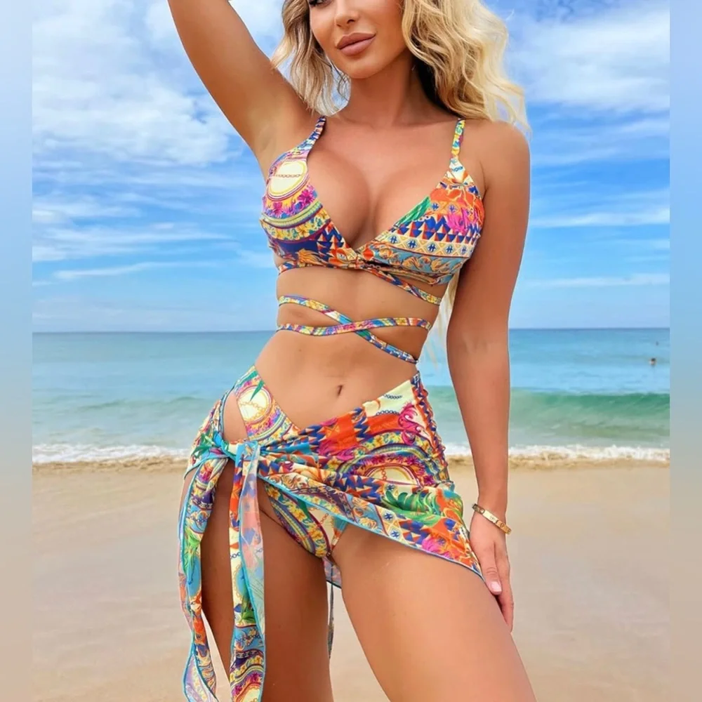 Women's 3 Piece Print Cutout Criss Cross Bikini Swimsuit w Beach Skirt Medium